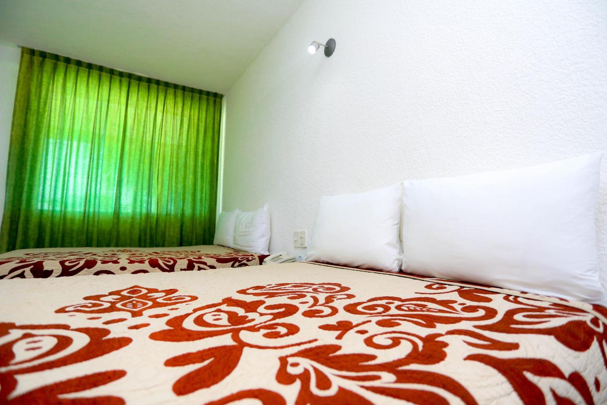 Hotel Maria De Lourdes Канкун Экстерьер фото