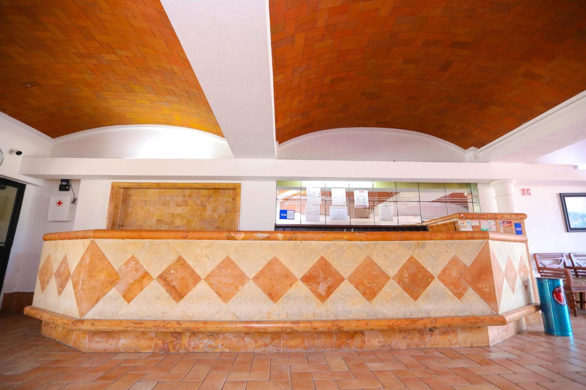 Hotel Maria De Lourdes Канкун Экстерьер фото