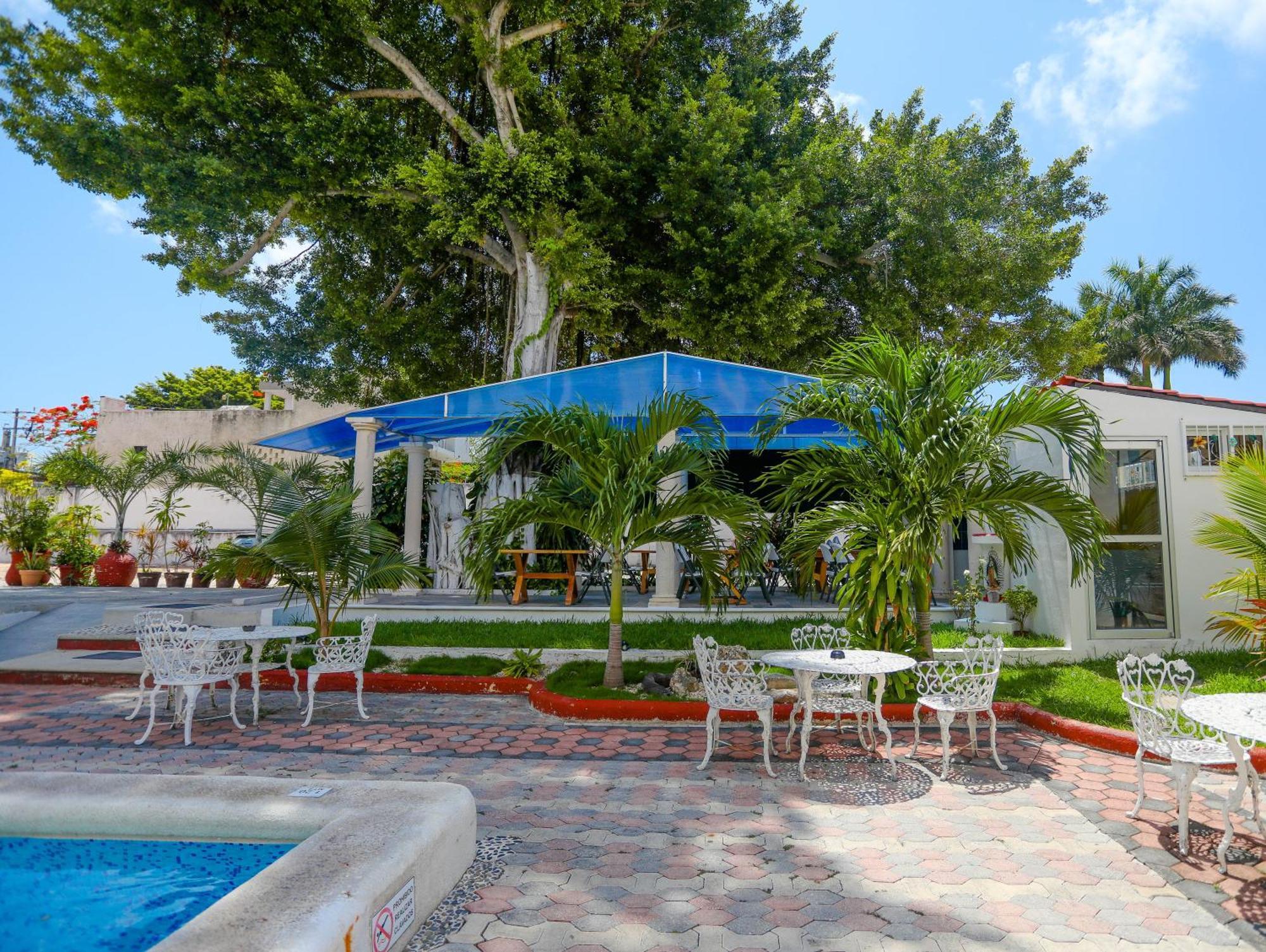 Hotel Maria De Lourdes Канкун Экстерьер фото